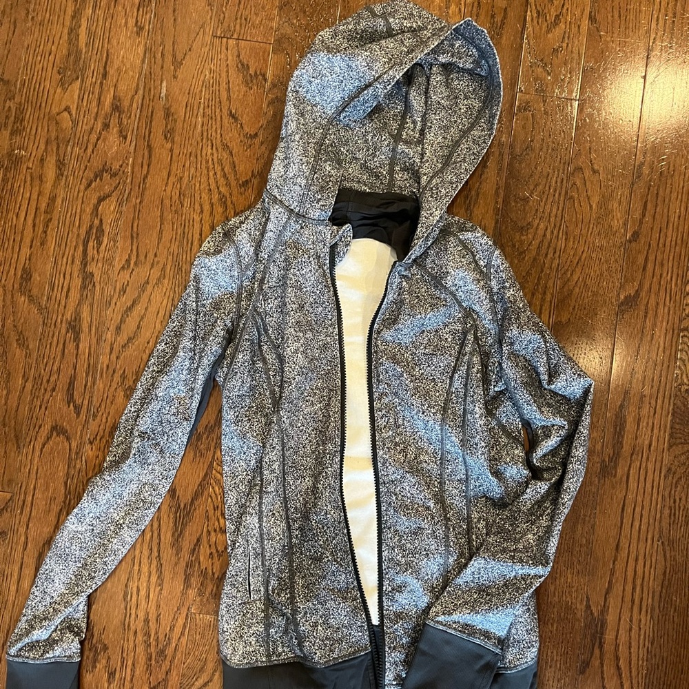 Lululemon zip up size 6